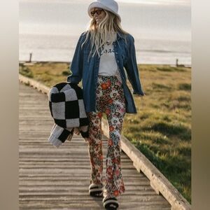 Billabong x salty blonde sundown flare pant. Never worn, new condition